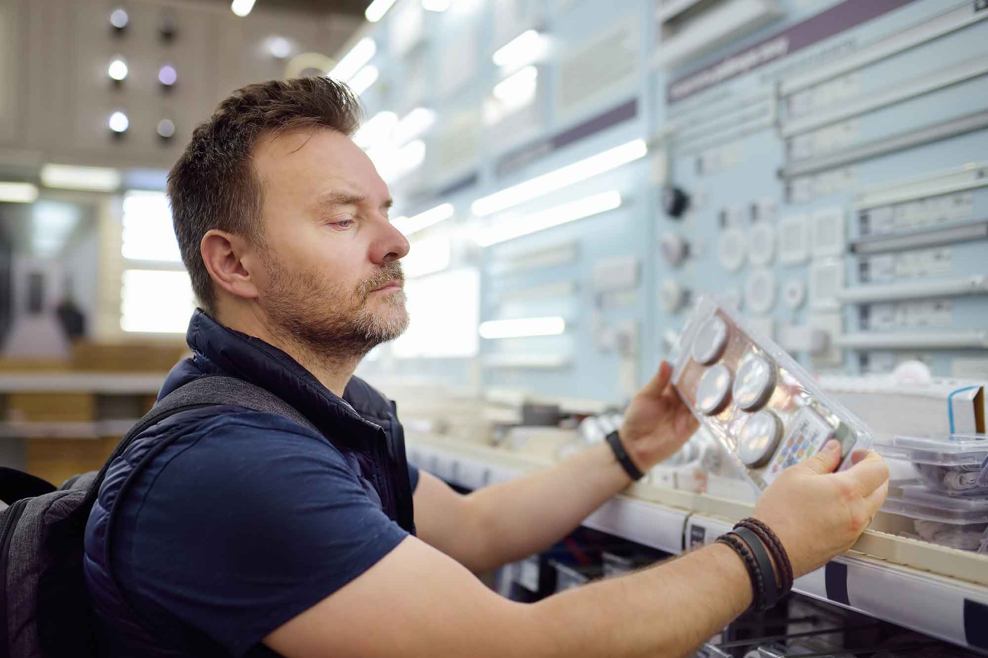 Plenitude, énergie, électricité, ampoules économiques
