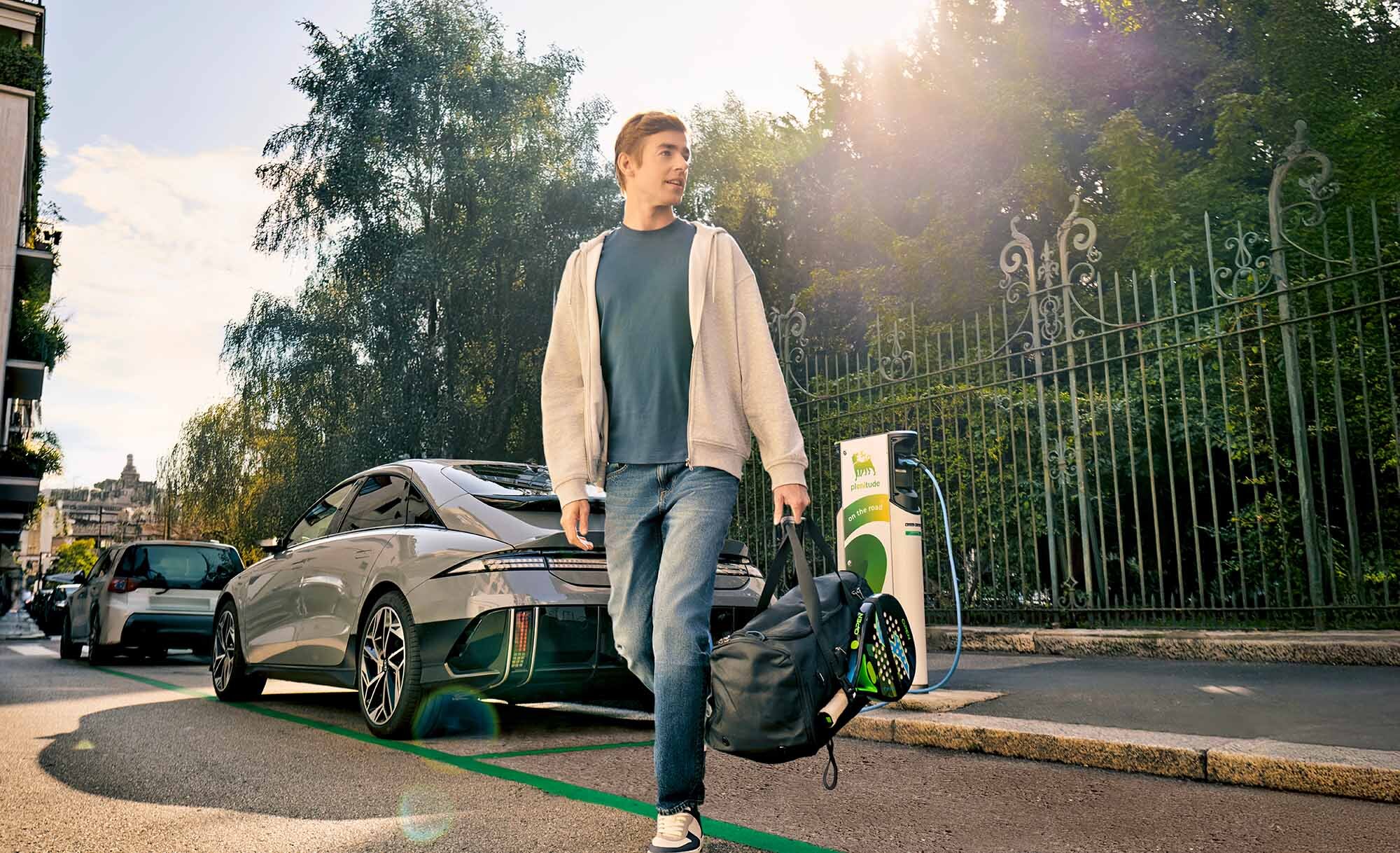 Plenitude, énergie, électricité, voiture hybride avantage